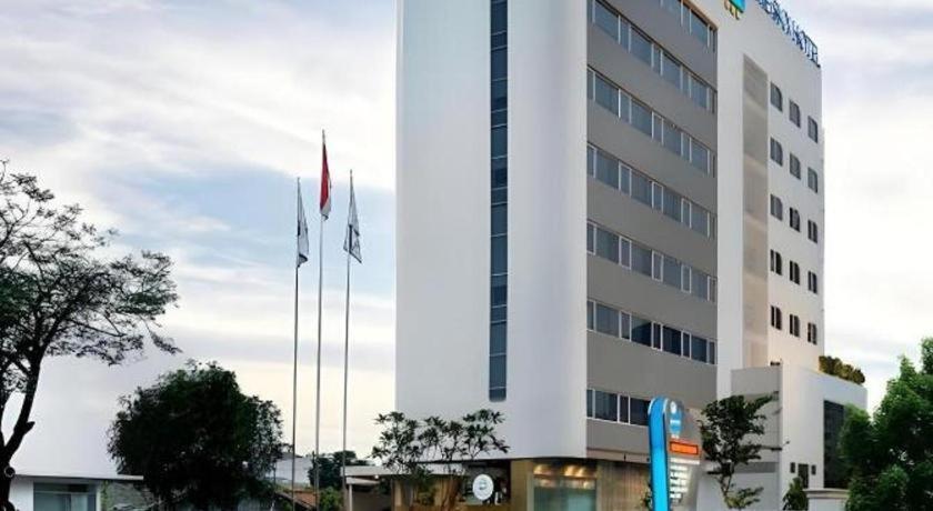 Blue Sky Hotel Petamburan Yakarta Exterior foto