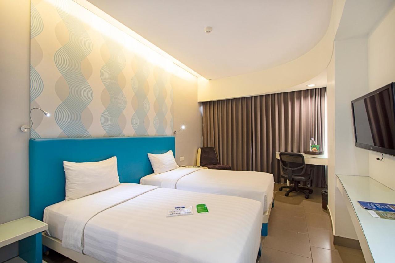 Blue Sky Hotel Petamburan Yakarta Exterior foto
